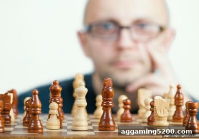 围棋战场上的攻防智慧：围剿与反围剿的博弈之道